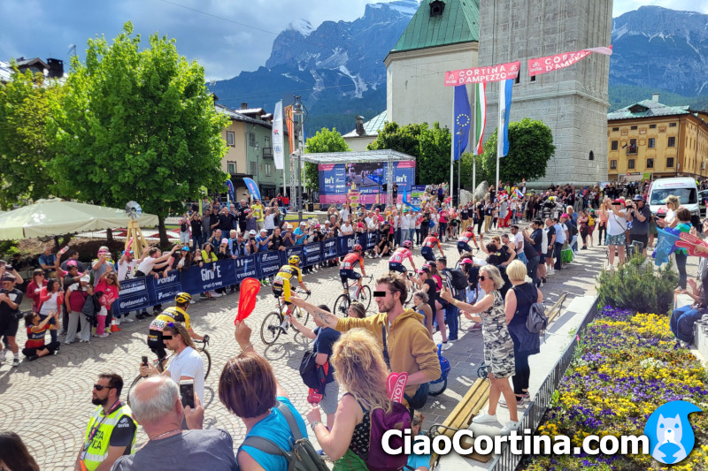 Arrival of the Giro d'Italia in Cortina
