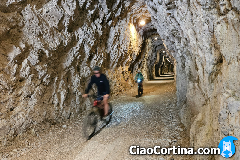 Cyclists in the former railway tunnel