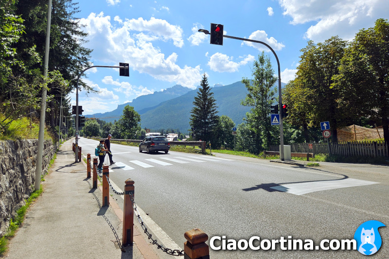 Pedestrian crossing in Peziè